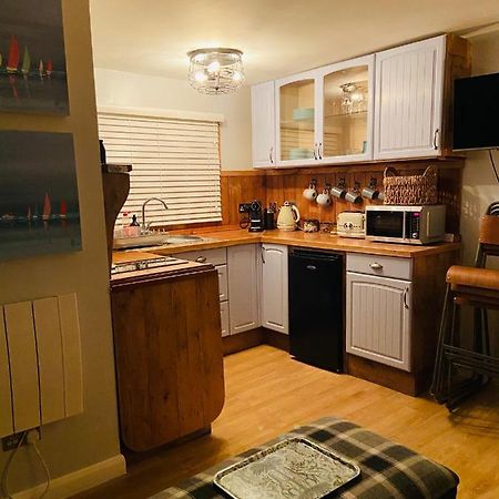 30 Granada Hotel Селси Екстериор снимка