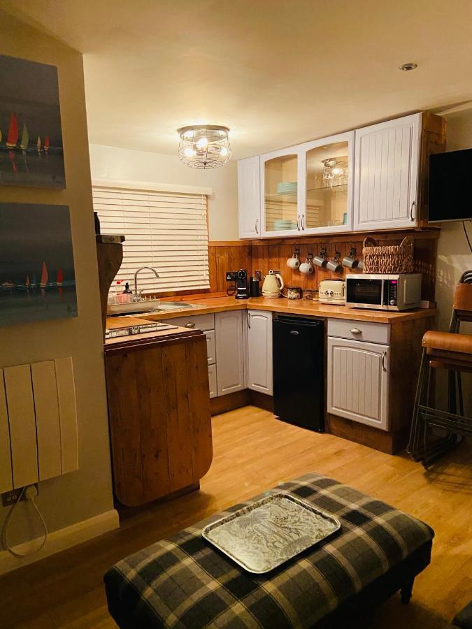 30 Granada Hotel Селси Екстериор снимка